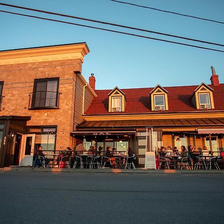 Hotel Le Littoral Bistro Gourmand Et Auberge Sainte Anne-des-Chênes Exterior foto