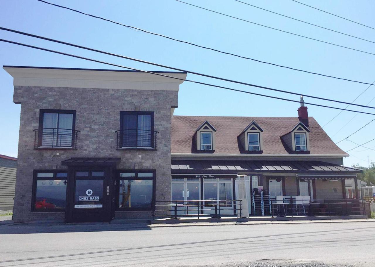 Hotel Le Littoral Bistro Gourmand Et Auberge Sainte Anne-des-Chênes Exterior foto